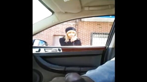 Blonde vollbusige Puma Nathaly Cherie von einem Schwanz verwüstet